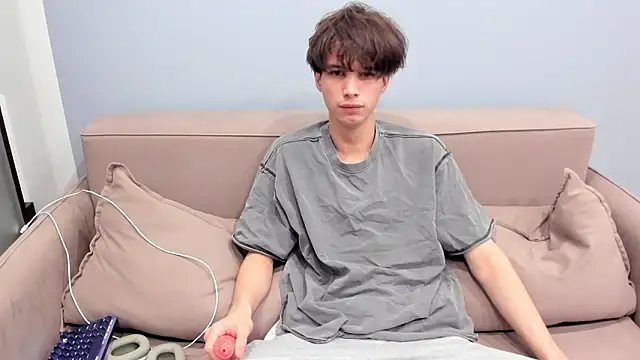 Ur NextDoor Boy online show from February 18, 8:27 pm