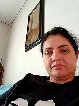 Snapshot of Sony28v chatting on March 16, 7:01 am Sony28v online show from March 16, 7:01 am