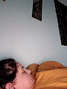 Snapshot of Sony28v chatting on March 29, 5:46 pm Sony28v online show from March 29, 5:46 pm