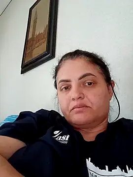 Snapshot of Sony28v chatting on April 9, 6:19 am Sony28v online show from April 9, 6:19 am