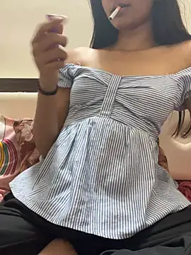 Snapshot of Cute-Nikki69 chatting on February 17, 11:11 pm Cute-Nikki69 online show from February 17, 11:11 pm