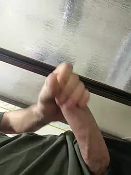 Snapshot of buyukyarak31 chatting on February 9, 5:28 pm buyukyarak31 online show from February 9, 5:28 pm