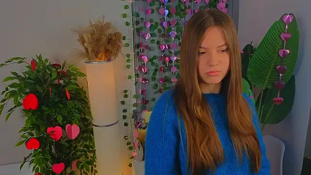 Snapshot of SavannaBomer chatting on February 15, 6:54 am SavannaBomer online show from February 15, 6:54 am