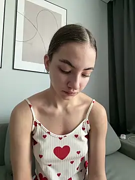  Patricia P online show from April 2, 4:10 am