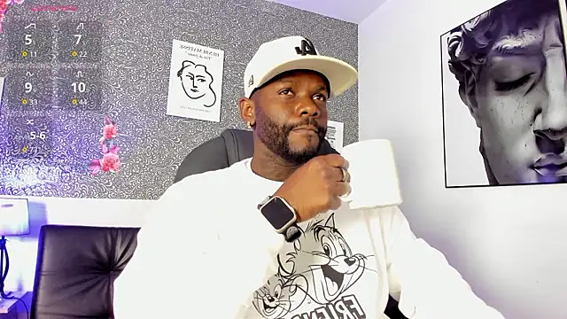 Mark Vega online show from March 29, 2:44 am