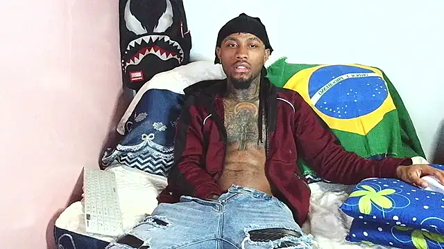 Bdarenth007 online show from February 18, 7:15 am