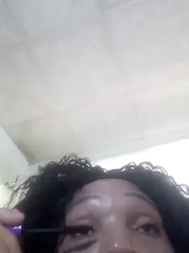 Snapshot of Tallgoddess chatting on February 20, 8:05 am Tallgoddess online show from February 20, 8:05 am