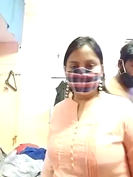 Snapshot of Newmomsexy chatting on February 21, 5:47 pm Newmomsexy online show from February 21, 5:47 pm