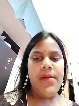 Snapshot of Newmomsexy chatting on February 22, 4:38 pm Newmomsexy online show from February 22, 4:38 pm