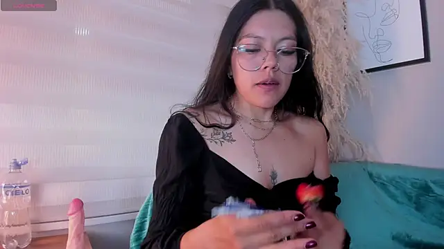 Lanadelrey 1 online show from February 13, 2:46 pm