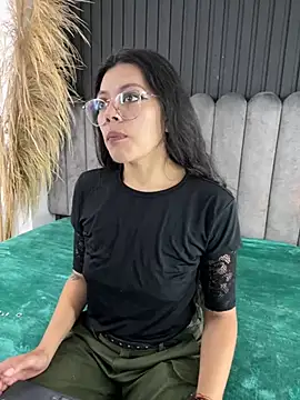 Lanadelrey 1 online show from February 25, 12:15 pm