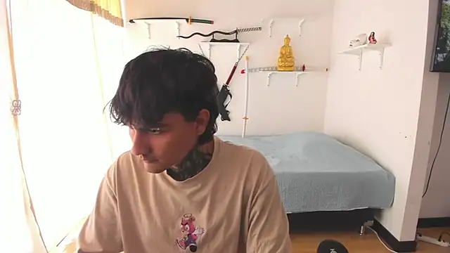 Snapshot of Your_Tao chatting on February 15, 4:36 pm Your Tao online show from February 15, 4:36 pm