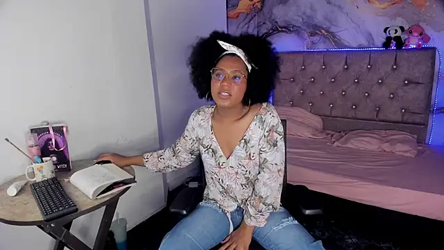 CataleyaMoon  online show from April 13, 8:14 pm