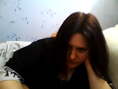 LockyCharm111 online show from April 4, 3:09 pm