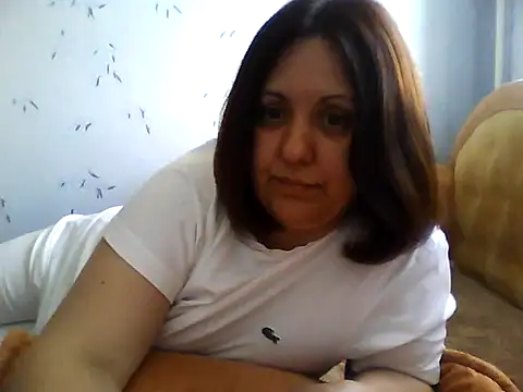 LockyCharm111 online show from June 1, 3:36 pm