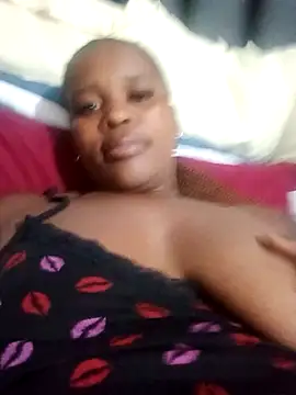 MrsTrina online show from April 14, 9:32 pm