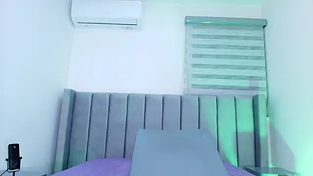 freyhasmith  online show from March 6, 3:03 am