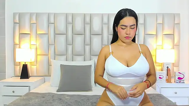 paola katy dicks online show from June 3, 8:14 pm