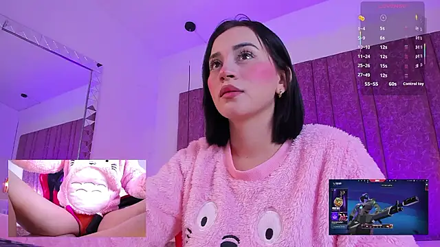 Snapshot of DollieEmma chatting on February 25, 1:32 pm DollieEmma online show from February 25, 1:32 pm