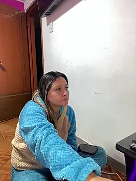 alana  070 online show from February 17, 1:02 am