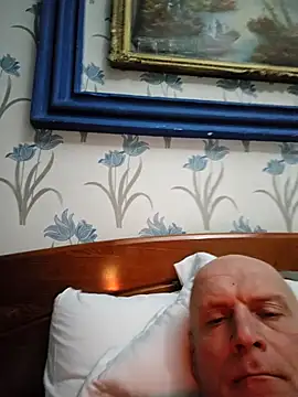 Snapshot of sk8brd_snwbrd_no_snitch chatting on March 4, 2:50 am sk8brd snwbrd no snitch online show from March 4, 2:50 am