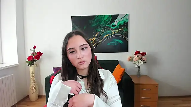 Snapshot of Effy_Royse chatting on February 10, 7:23 am Effy Royse online show from February 10, 7:23 am