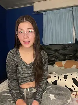 Luna33- online show from April 25, 12:13 am
