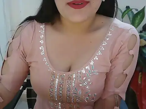 Snapshot of _chitranshi chatting on June 8, 5:19 am chitranshi online show from June 8, 5:19 am