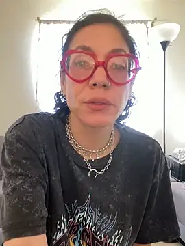 JeanneDuval8888 online show from April 8, 10:43 pm