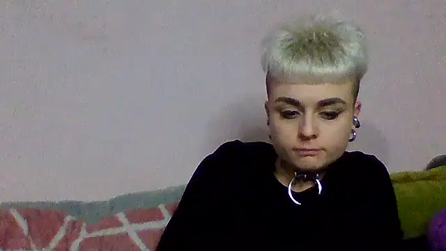 Snapshot of AlisaDear257 chatting on February 11, 9:20 pm AlisaDear257 online show from February 11, 9:20 pm