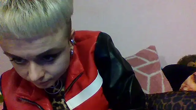 Snapshot of AlisaDear257 chatting on February 24, 7:45 pm AlisaDear257 online show from February 24, 7:45 pm