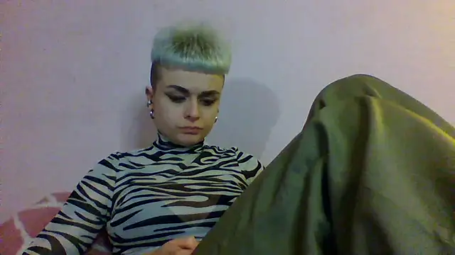 AlisaDear257 online show from March 10, 4:56 pm