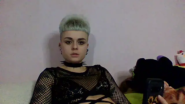 AlisaDear257 online show from April 2, 7:33 pm