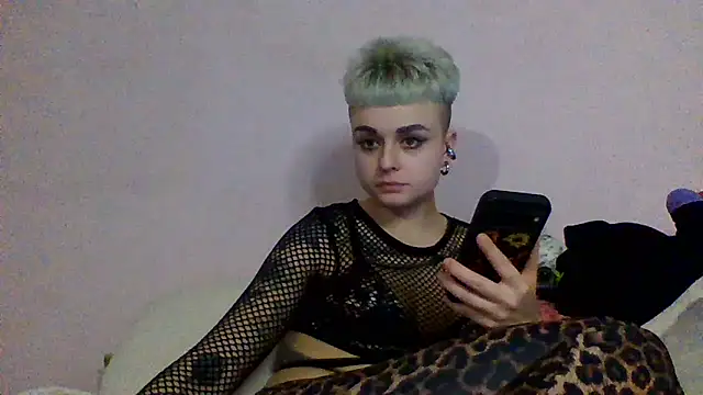 AlisaDear257 online show from April 3, 7:56 pm