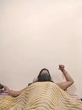 Snapshot of ankita077 chatting on April 20, 6:27 am ankita077 online show from April 20, 6:27 am