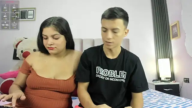 Snapshot of Dylan_and_Kim chatting on March 3, 12:33 pm Dylan and Kim online show from March 3, 12:33 pm