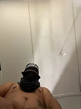 Snapshot of tuloncitoylk chatting on February 10, 12:53 pm tuloncitoylk online show from February 10, 12:53 pm