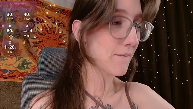 lolami  online show from March 6, 6:21 am