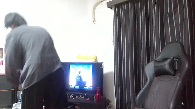 Snapshot of raitokun5555 chatting on April 23, 1:02 pm raitokun5555 online show from April 23, 1:02 pm