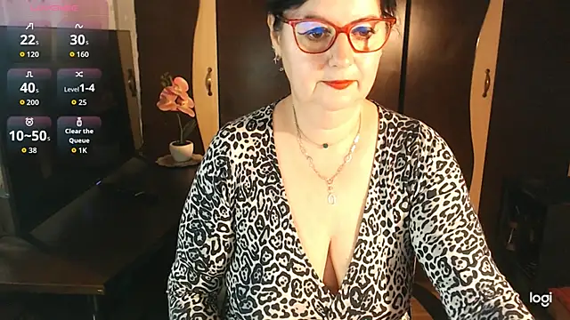 exiMIlf online show from March 30, 10:38 am