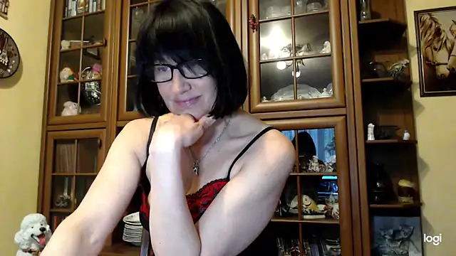 Vlastelina online show from April 9, 2:00 pm