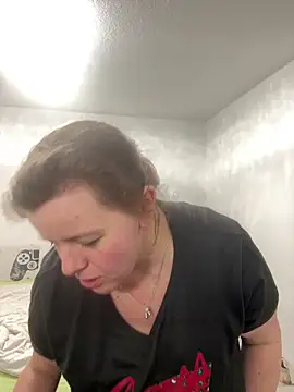 Snapshot of Laura-Loveyou chatting on March 3, 11:10 pm Laura-Loveyou online show from March 3, 11:10 pm