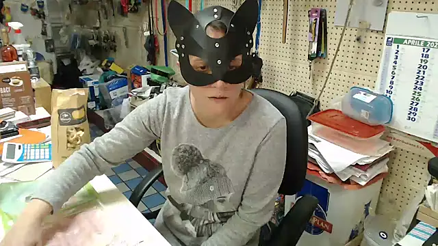 CpLauraMauro online show from April 22, 11:45 am