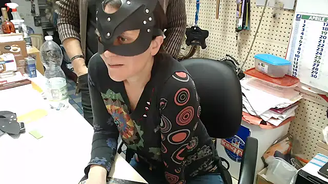 CpLauraMauro online show from April 23, 12:29 pm