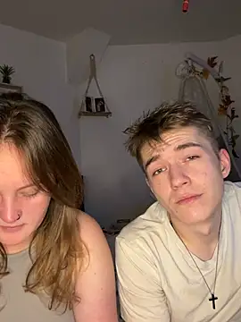 Snapshot of Maryjane-Spidermann chatting on February 25, 7:34 pm Maryjane-Spidermann online show from February 25, 7:34 pm