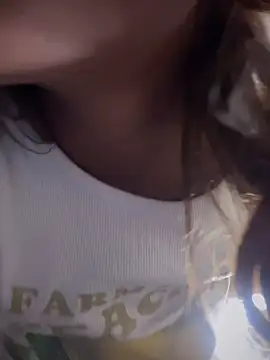 Snapshot of SinLunaXXX chatting on February 26, 9:25 pm SinLunaXXX online show from February 26, 9:25 pm