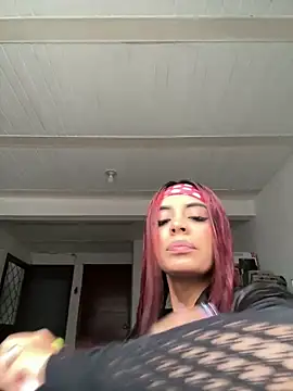 TiffanySander online show from March 18, 10:13 pm