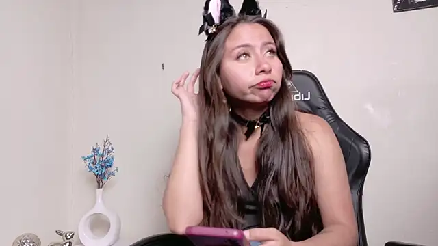 Mei hells online show from April 17, 1:30 am