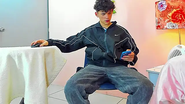 Philippsx online show from February 18, 11:33 pm