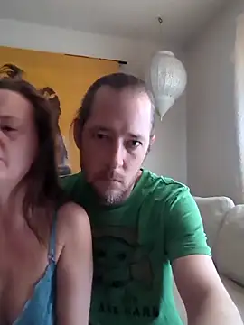 Snapshot of banans78 chatting on February 12, 5:52 pm banans78 online show from February 12, 5:52 pm